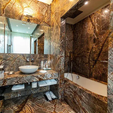 Lario Mandello Hotel 5*