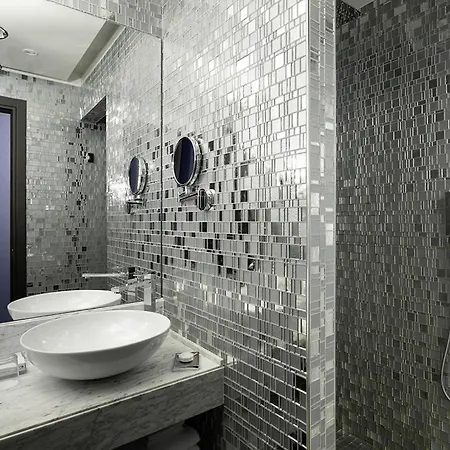 Lario Mandello Hotell