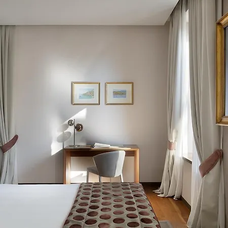 Lario Mandello Hotell Mandello del Lario