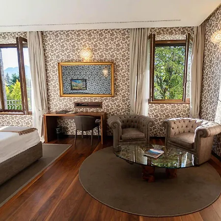 Lario Mandello Hotell