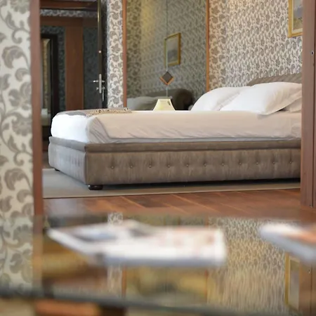 Hotell Lario Mandello